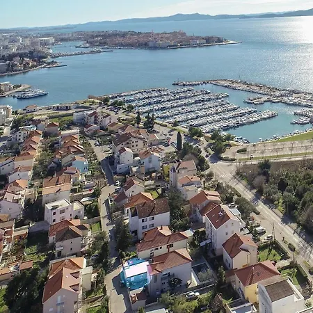 Endless Summer House Barbara Апартаменти