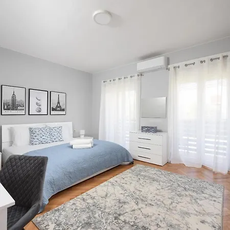 Endless Summer House Barbara Апартаменти Задар