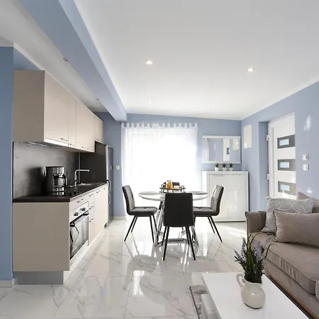 Endless Summer House Barbara